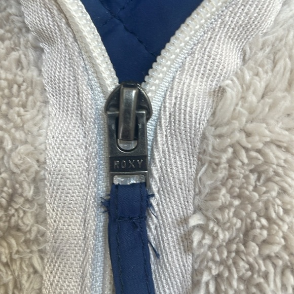 Roxy Jacket - Picture 4 of 6